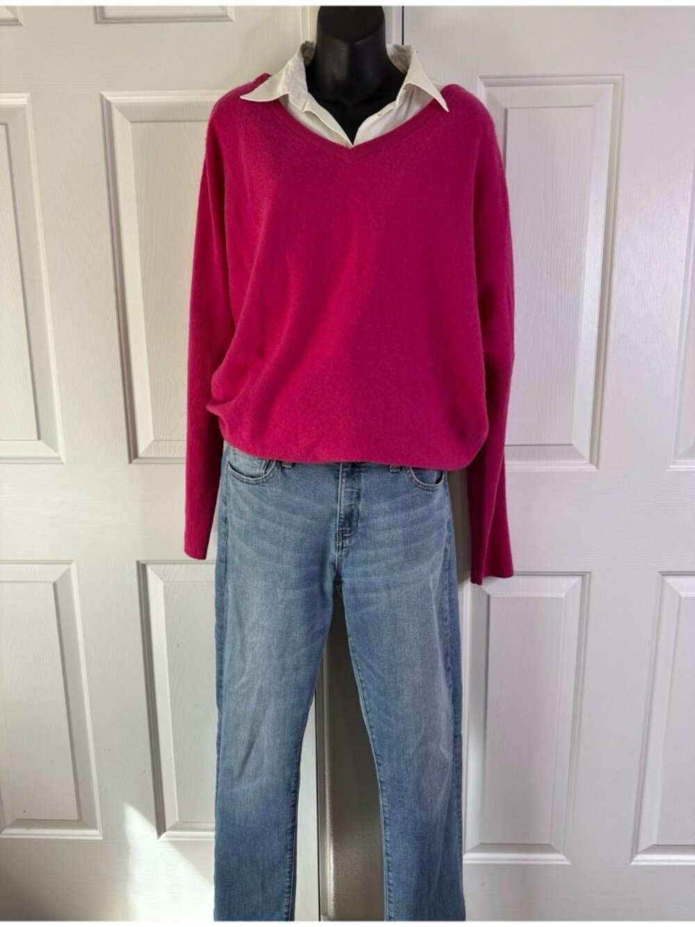 Maeve by Anthropologie Cashmere Collection Hot Pink V-Neck Long Sleeve Sweater M - Picture 2 of 11